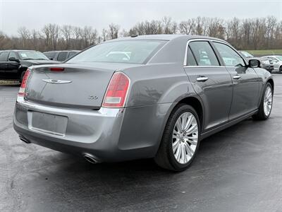 2012 Chrysler 300 Series Limited - Photo 5 - Cahokia, IL 62206