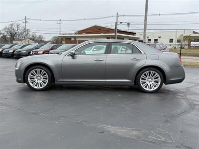 2012 Chrysler 300 Series Limited - Photo 8 - Cahokia, IL 62206