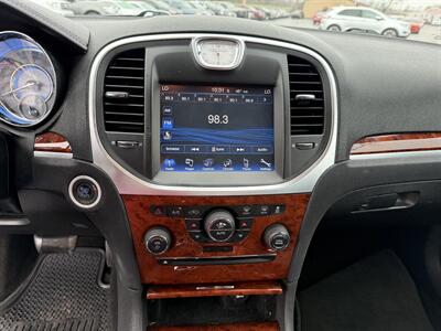 2012 Chrysler 300 Series Limited - Photo 13 - Cahokia, IL 62206