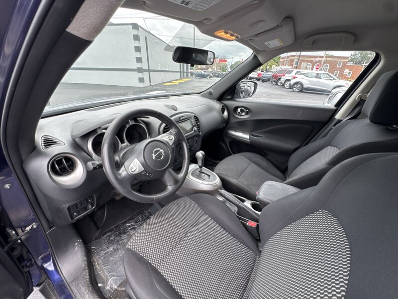 2017 Nissan Juke S - Photo 9 - Millstadt, IL 62260