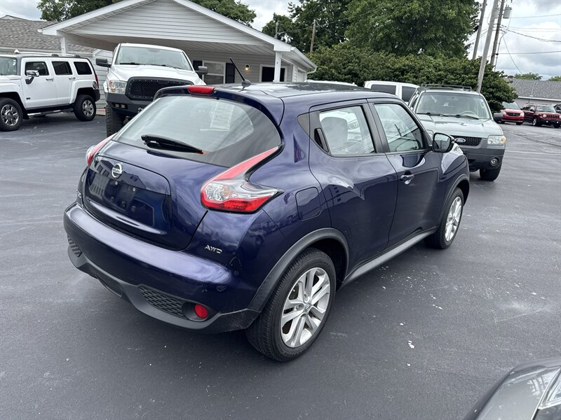 2017 Nissan Juke S - Photo 4 - Millstadt, IL 62260