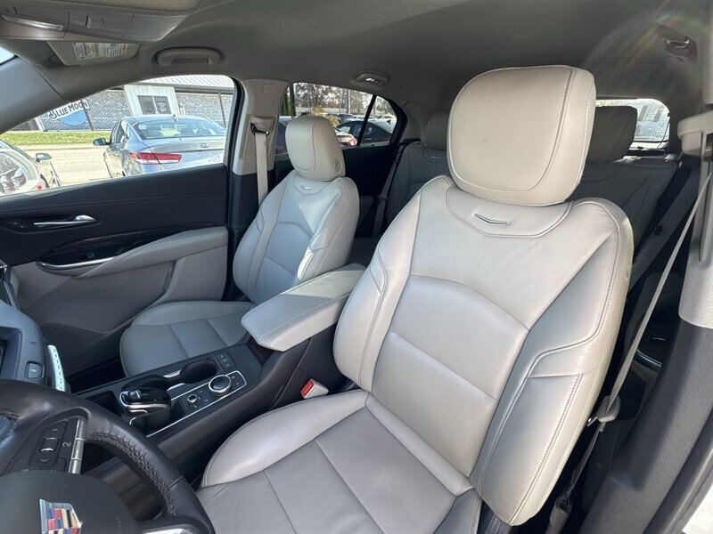 2020 Cadillac XT4 Premium Luxury - Photo 17 - Millstadt, IL 62260