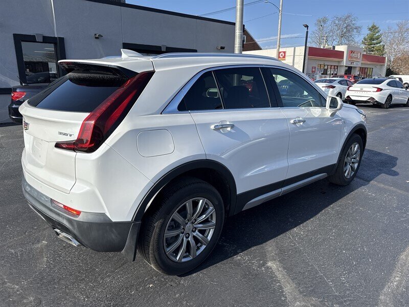 2020 Cadillac XT4 Premium Luxury - Photo 4 - Millstadt, IL 62260