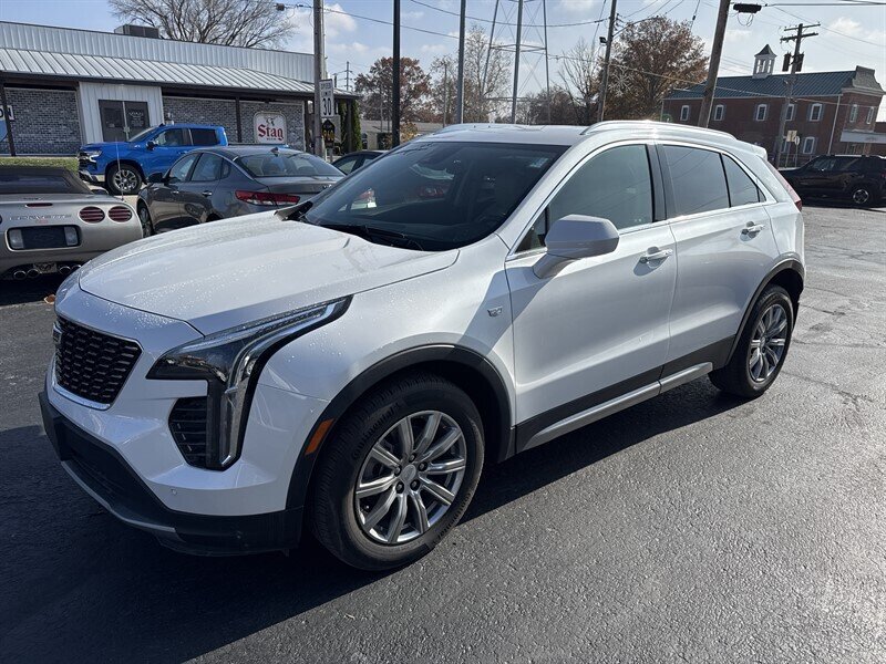 2020 Cadillac XT4 Premium Luxury - Photo 2 - Millstadt, IL 62260