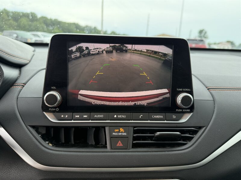 2020 Nissan Altima 2.5 SR - Photo 16 - Cahokia, IL 62206
