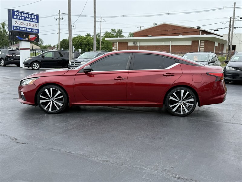 2020 Nissan Altima 2.5 SR - Photo 4 - Cahokia, IL 62206
