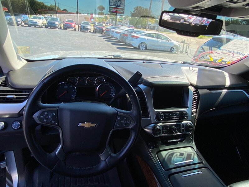 2015 Chevrolet Suburban LTZ - Photo 4 - Belleville, IL 62226