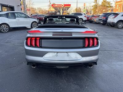 2020 Ford Mustang EcoBoost Premium - Photo 12 - Millstadt, IL 62260