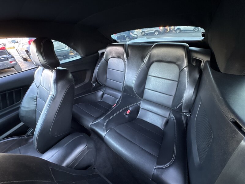 2020 Ford Mustang EcoBoost Premium - Photo 21 - Millstadt, IL 62260