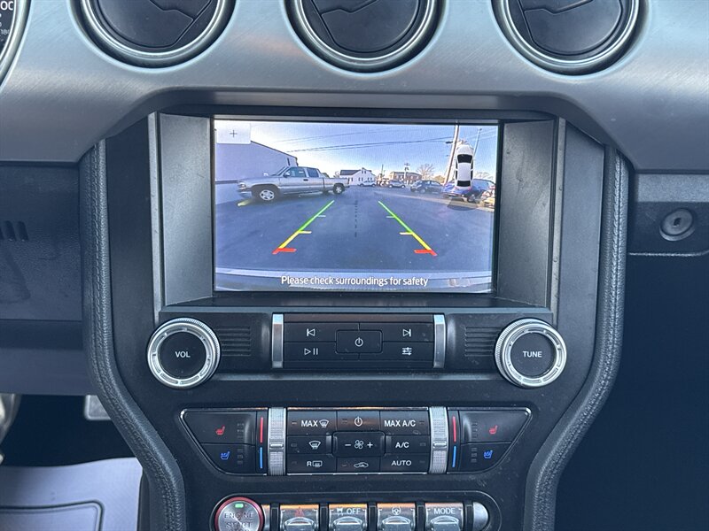 2020 Ford Mustang EcoBoost Premium - Photo 18 - Millstadt, IL 62260