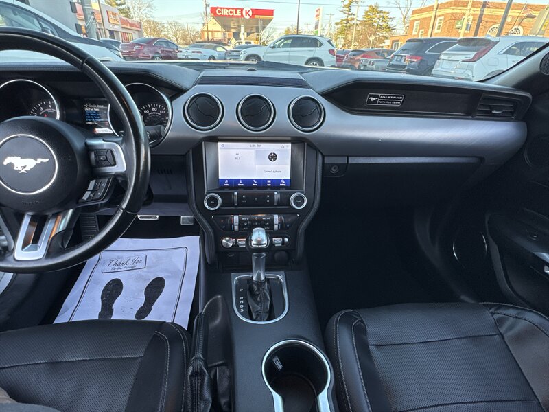 2020 Ford Mustang EcoBoost Premium - Photo 15 - Millstadt, IL 62260