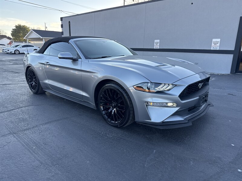 2020 Ford Mustang EcoBoost Premium - Photo 3 - Millstadt, IL 62260