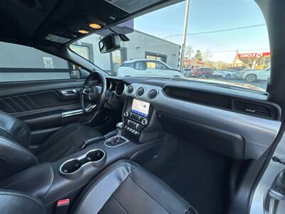 2020 Ford Mustang EcoBoost Premium - Photo 16 - Millstadt, IL 62260