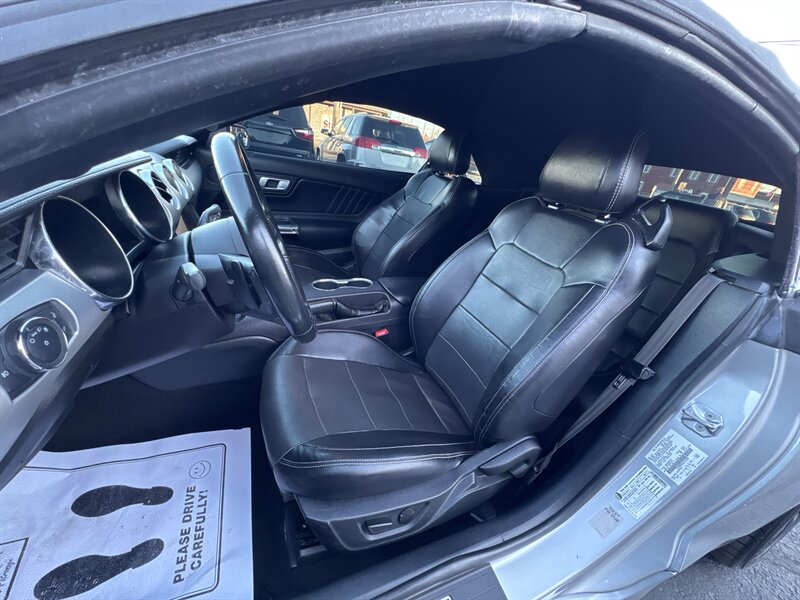 2020 Ford Mustang EcoBoost Premium - Photo 20 - Millstadt, IL 62260