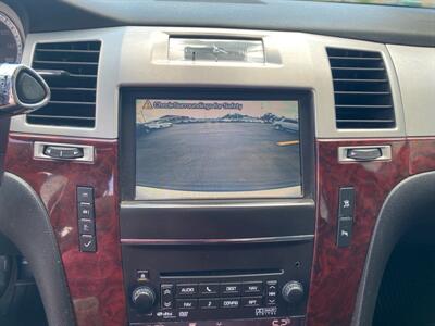 2011 Cadillac Escalade ESV Premium   - Photo 15 - Cahokia, IL 62206