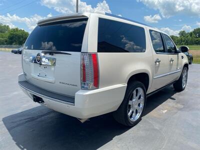 2011 Cadillac Escalade ESV Premium   - Photo 5 - Cahokia, IL 62206