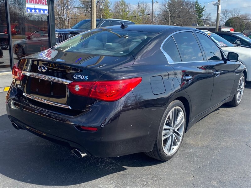 2014 INFINITI Q50 Hybrid Premium - Photo 11 - Belleville, IL 62226