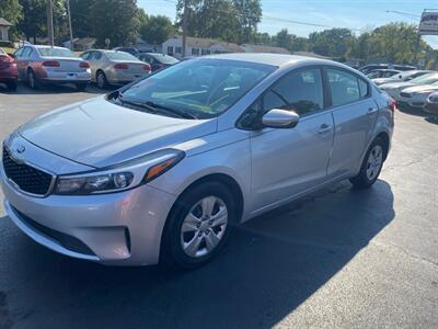 2018 Kia Forte LX   - Photo 8 - Belleville, IL 62226