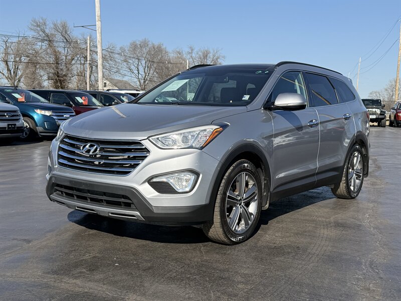 2015 Hyundai SANTA FE GLS   - Photo 1 - Cahokia, IL 62206