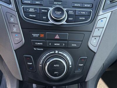 2015 Hyundai SANTA FE GLS   - Photo 15 - Cahokia, IL 62206