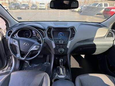 2015 Hyundai SANTA FE GLS   - Photo 12 - Cahokia, IL 62206