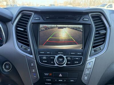 2015 Hyundai SANTA FE GLS   - Photo 17 - Cahokia, IL 62206