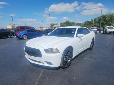 2013 Dodge Charger SXT   - Photo 1 - Cahokia, IL 62206