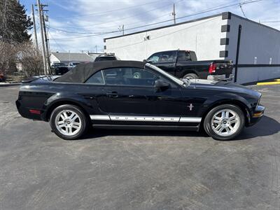 2007 Ford Mustang V6 Deluxe   - Photo 6 - Millstadt, IL 62260