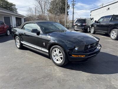 2007 Ford Mustang V6 Deluxe   - Photo 2 - Millstadt, IL 62260