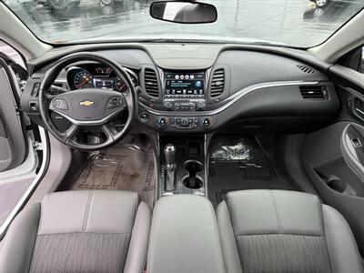 2018 Chevrolet Impala LT   - Photo 11 - Cahokia, IL 62206