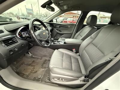 2018 Chevrolet Impala LT   - Photo 9 - Cahokia, IL 62206