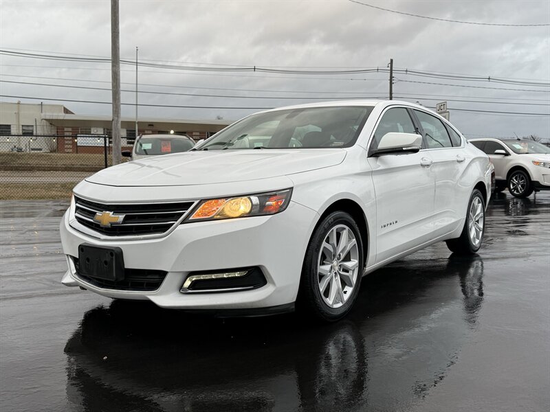 2018 Chevrolet Impala LT   - Photo 1 - Cahokia, IL 62206