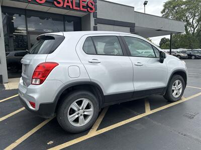 2018 Chevrolet Trax LS   - Photo 4 - Fairview Heights, IL 62208