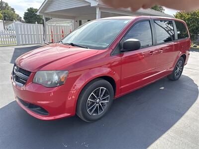 2014 Dodge Grand Caravan SE   - Photo 2 - Millstadt, IL 62260