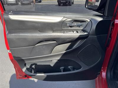 2014 Dodge Grand Caravan SE   - Photo 12 - Millstadt, IL 62260