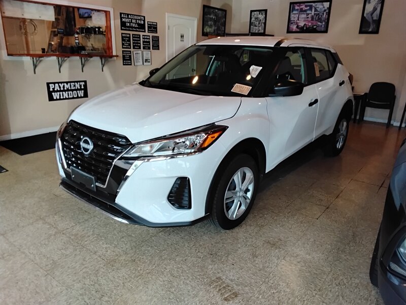 2024 Nissan Kicks S   - Photo 1 - Cahokia, IL 62206