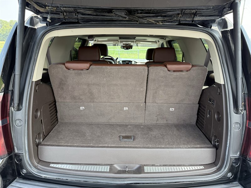 2015 Chevrolet Tahoe LTZ - Photo 13 - Cahokia, IL 62206