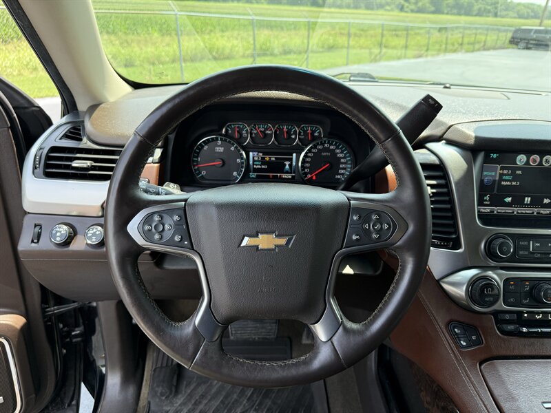 2015 Chevrolet Tahoe LTZ - Photo 14 - Cahokia, IL 62206