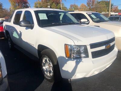 2007 Chevrolet Avalanche LT 1500   - Photo 2 - Belleville, IL 62226