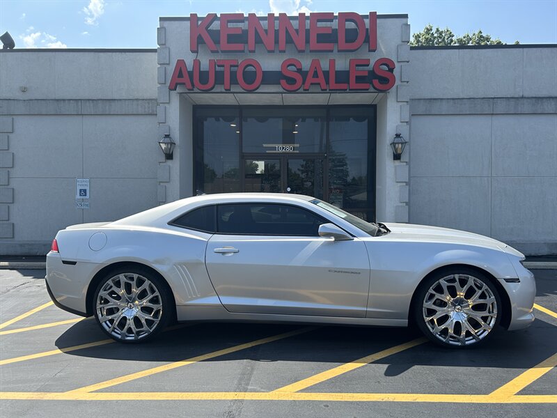 2015 Chevrolet Camaro LT - Photo 1 - Fairview Heights, IL 62208
