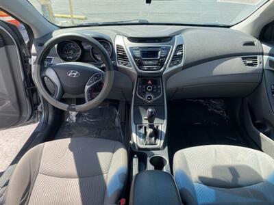 2016 Hyundai ELANTRA SE   - Photo 11 - Cahokia, IL 62206