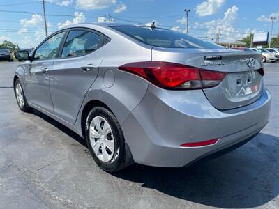 2016 Hyundai ELANTRA SE   - Photo 3 - Cahokia, IL 62206