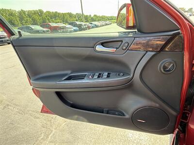 2014 Chevrolet Impala Limited LTZ Fleet   - Photo 9 - Cahokia, IL 62206