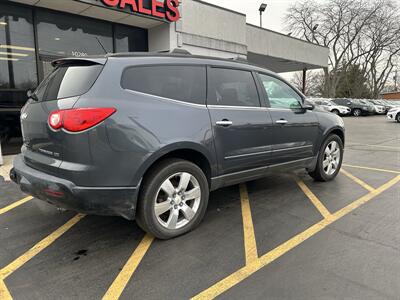 2011 Chevrolet Traverse LTZ   - Photo 4 - Fairview Heights, IL 62208