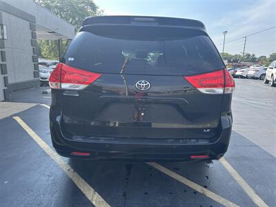 2014 Toyota Sienna LE 7-Passenger Auto - Photo 7 - Fairview Heights, IL 62208