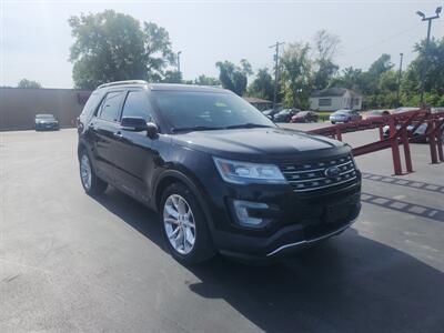 2016 Ford Explorer XLT   - Photo 2 - Cahokia, IL 62206