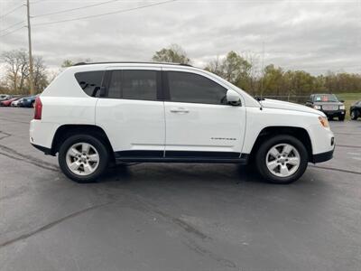 2016 Jeep Compass Latitude   - Photo 4 - Cahokia, IL 62206