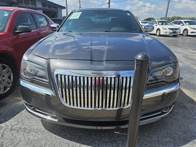 2013 Chrysler 300C   - Photo 1 - Belleville, IL 62223