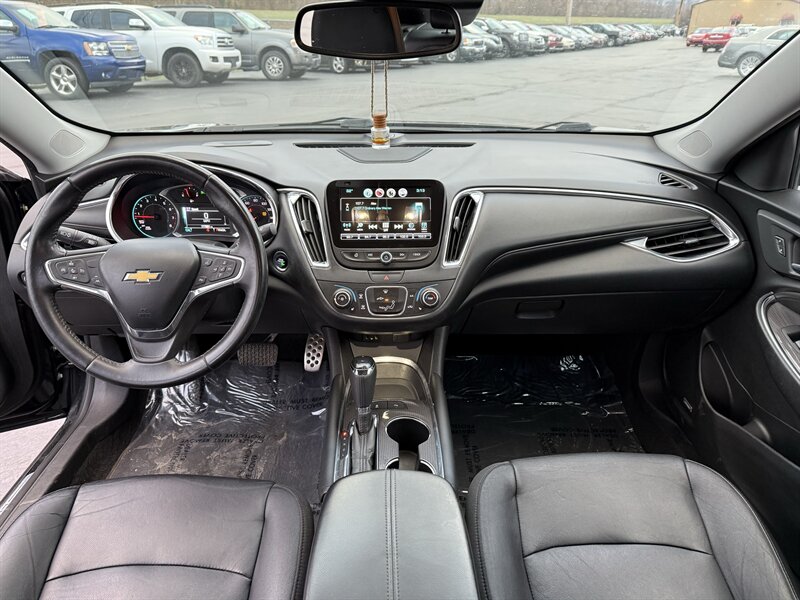 2016 Chevrolet Malibu LT - Photo 11 - Cahokia, IL 62206