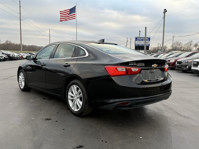 2016 Chevrolet Malibu LT - Photo 3 - Cahokia, IL 62206